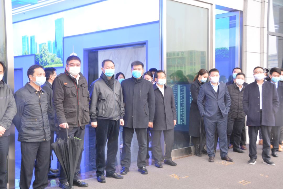 长沙市委副书记、代市长郑建新一行调研星空游戏环境长沙中联产业园